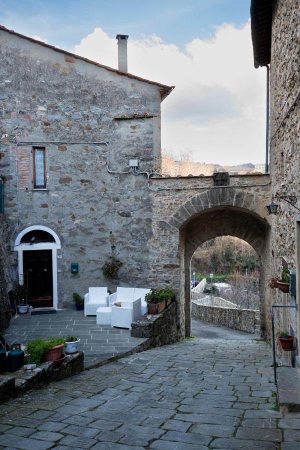 La Casetta Nel Borgo Castelnuovo di Val di Cecina Exteriör bild